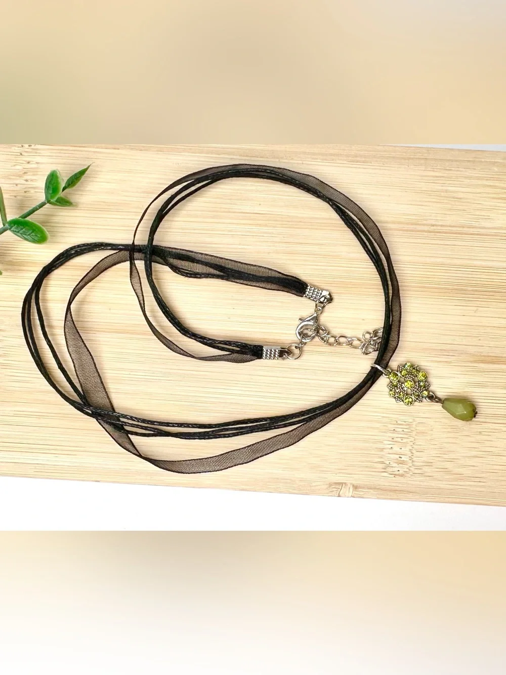 🖤Dainty Green Pendant on Layered Ribbon Cord